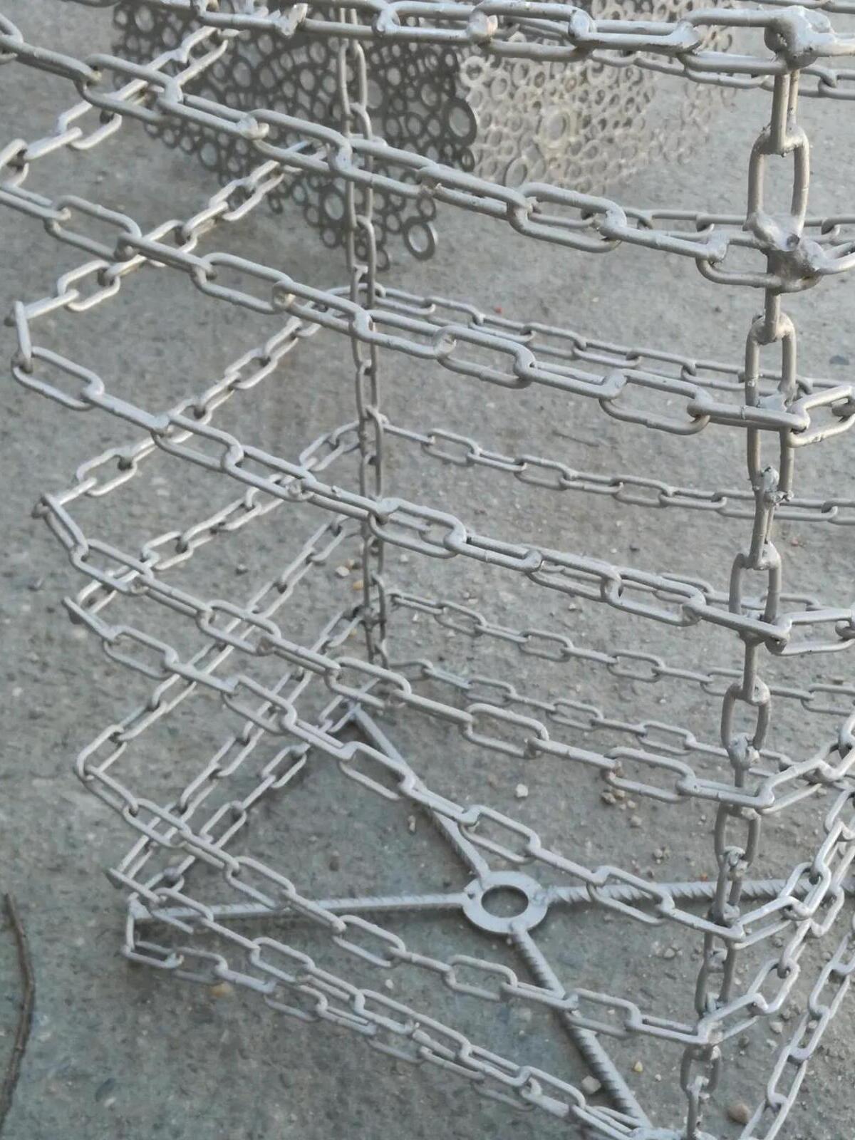 cușcă metalică pentru depozitare și protecție echipamente
